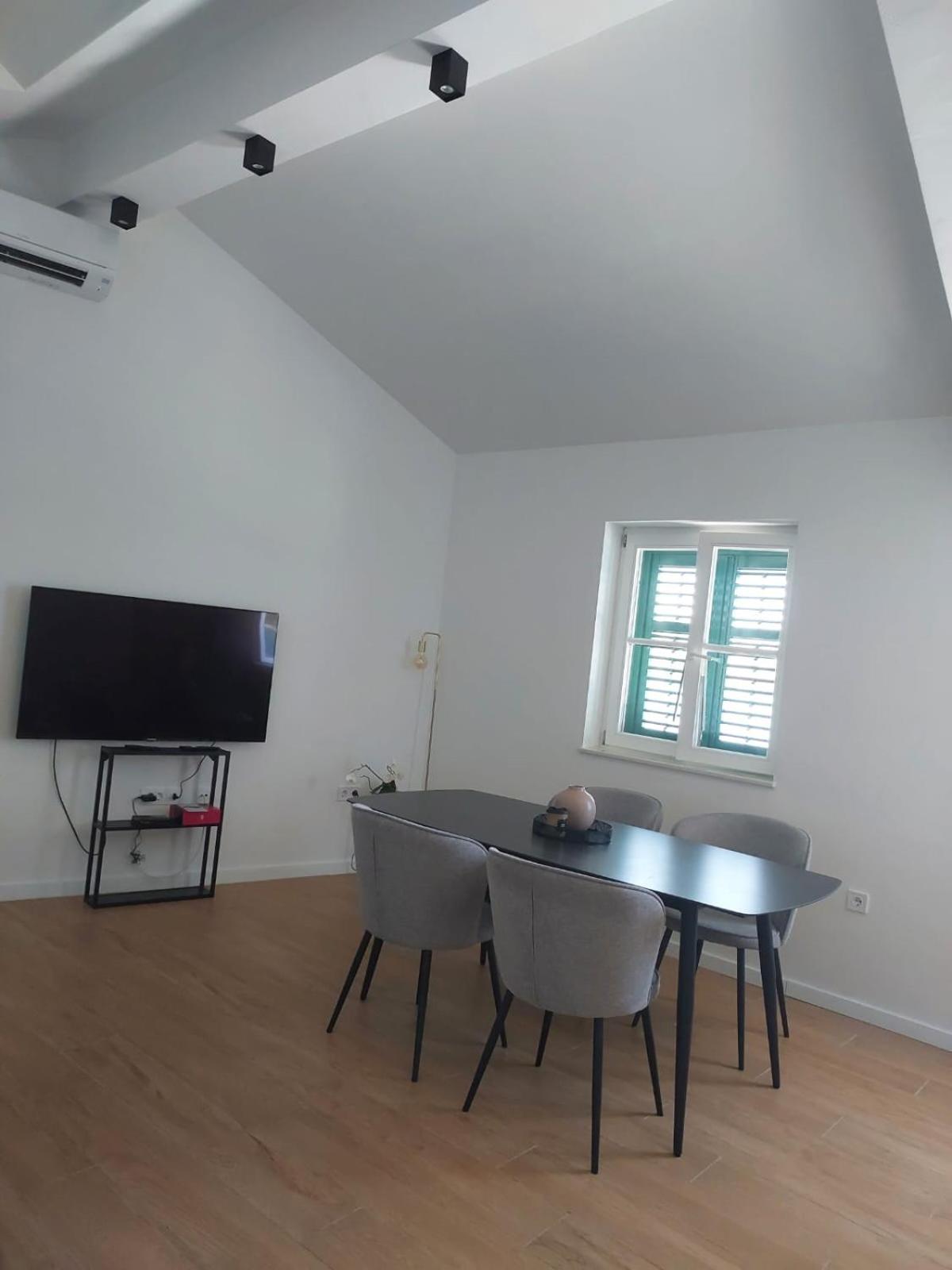 Apartmán Šuština Tribalj Exteriér fotografie